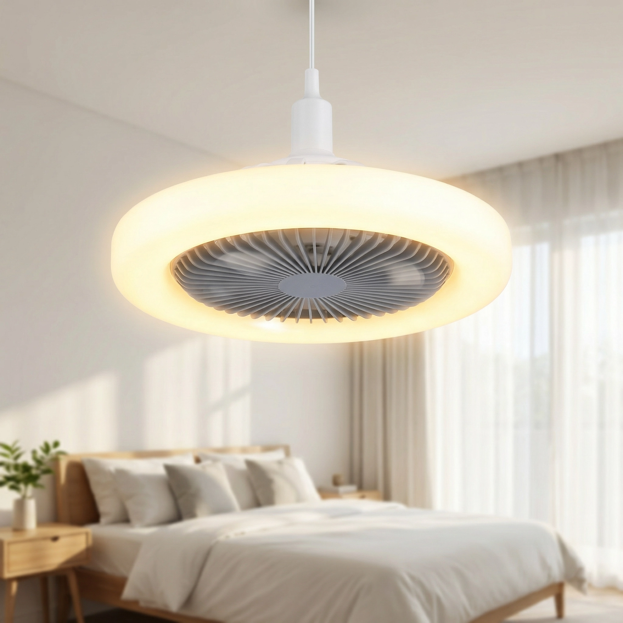 Compact LED Ceiling Fan with Light & Remote – Quiet E27 Fixture